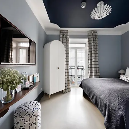 Numa Maximilian Apartahotel 3*