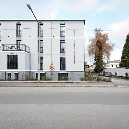 Numa Maximilian Aparthotel 3*